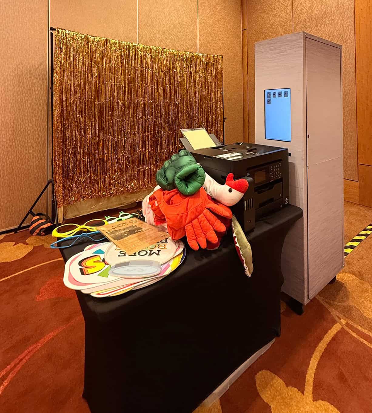 vintage-newspaper-photobooth-singapore